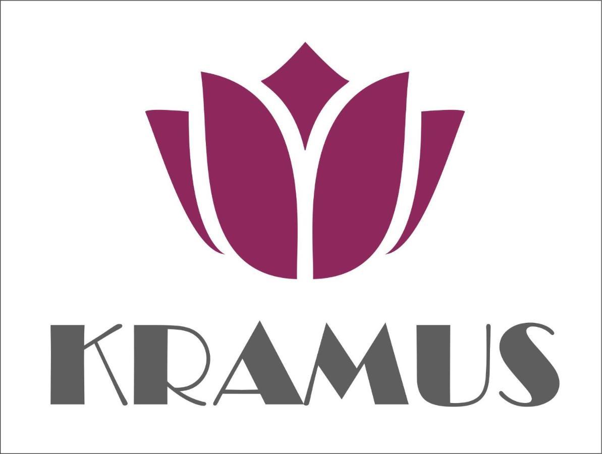 Hotel Kramus Ruse Exteriör bild