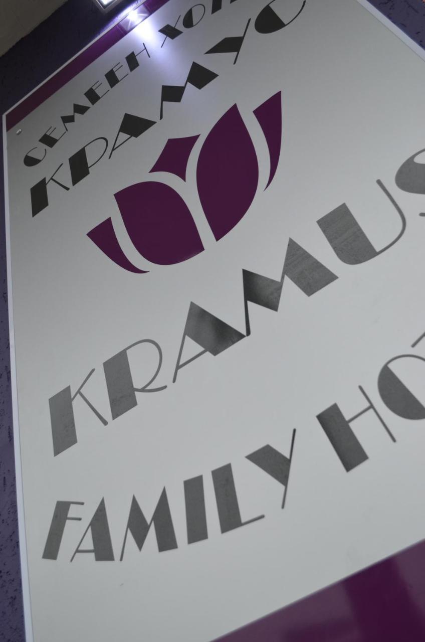 Hotel Kramus Ruse Exteriör bild